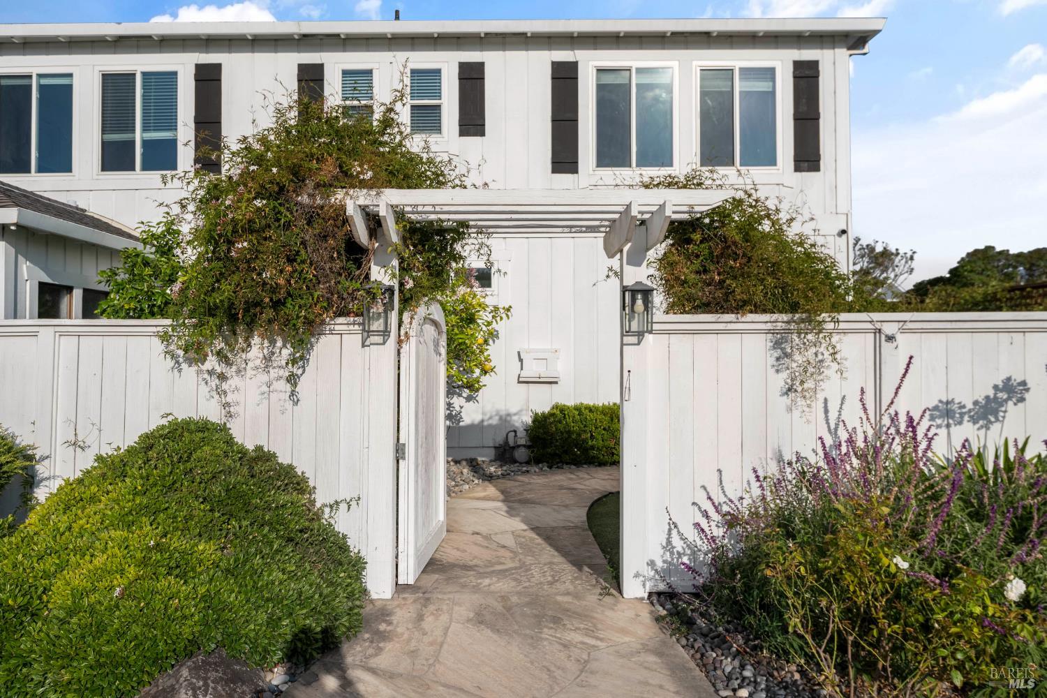 182 Riviera Circle Larkspur CA 94939