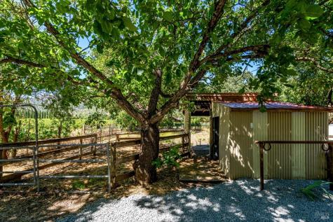 8021 Sonoma Highway Santa Rosa CA 95409