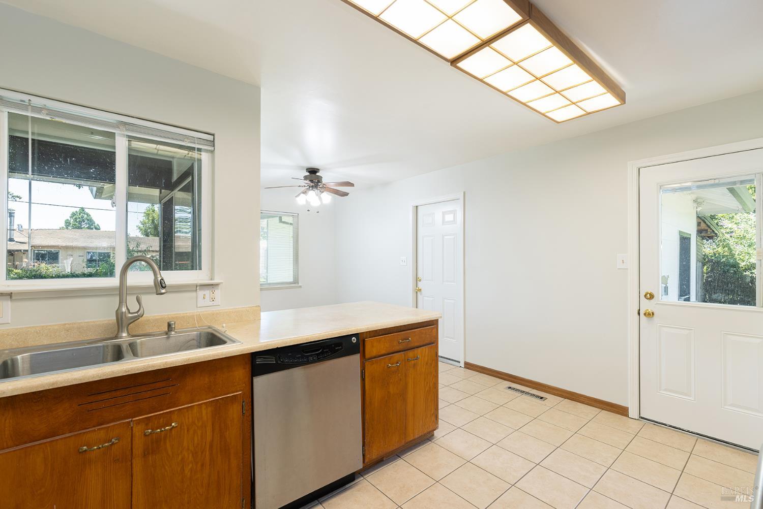 4497 Price Avenue Santa Rosa CA 95407