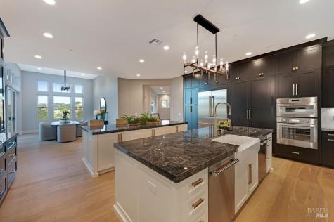 22 Oak Knoll Court Petaluma CA 94952