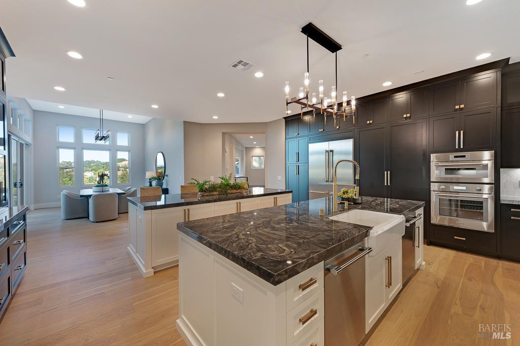 22 Oak Knoll Court Petaluma CA 94952