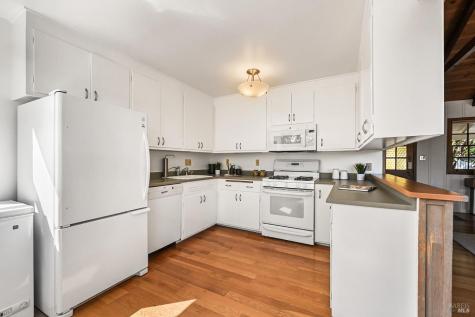 18 Plumas Avenue San Anselmo CA 94960