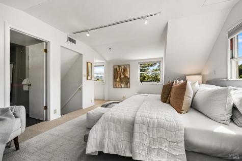 18 Plumas Avenue San Anselmo CA 94960