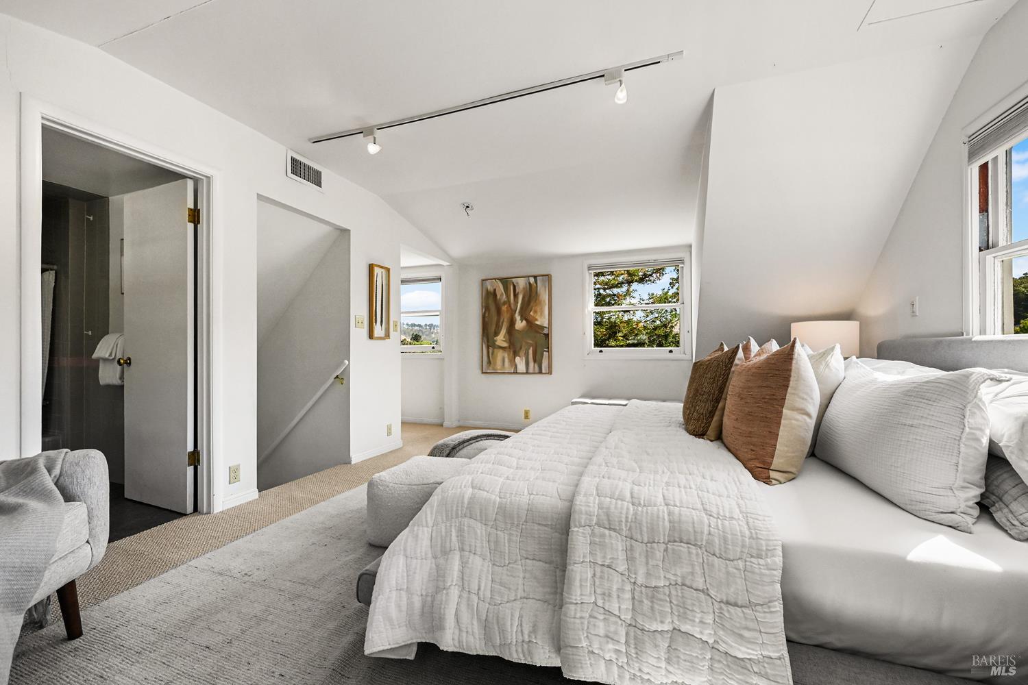 18 Plumas Avenue San Anselmo CA 94960