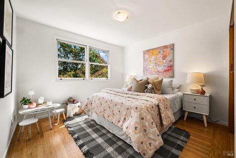 18 Plumas Avenue San Anselmo CA 94960