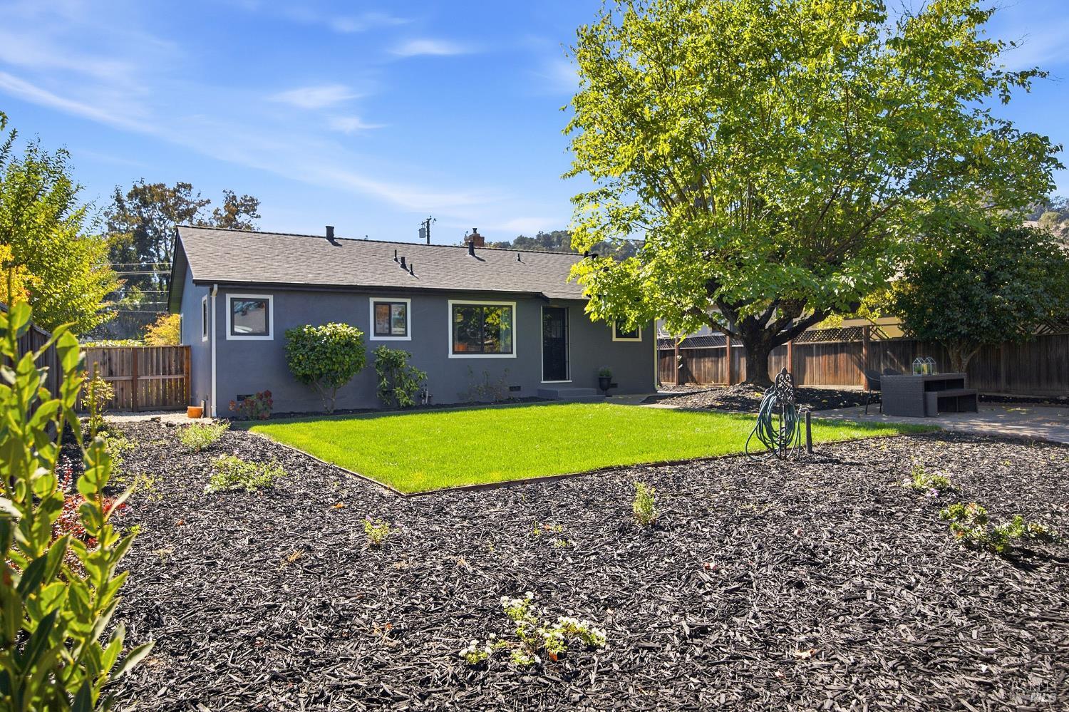2728 Illinois Street Napa CA 94558