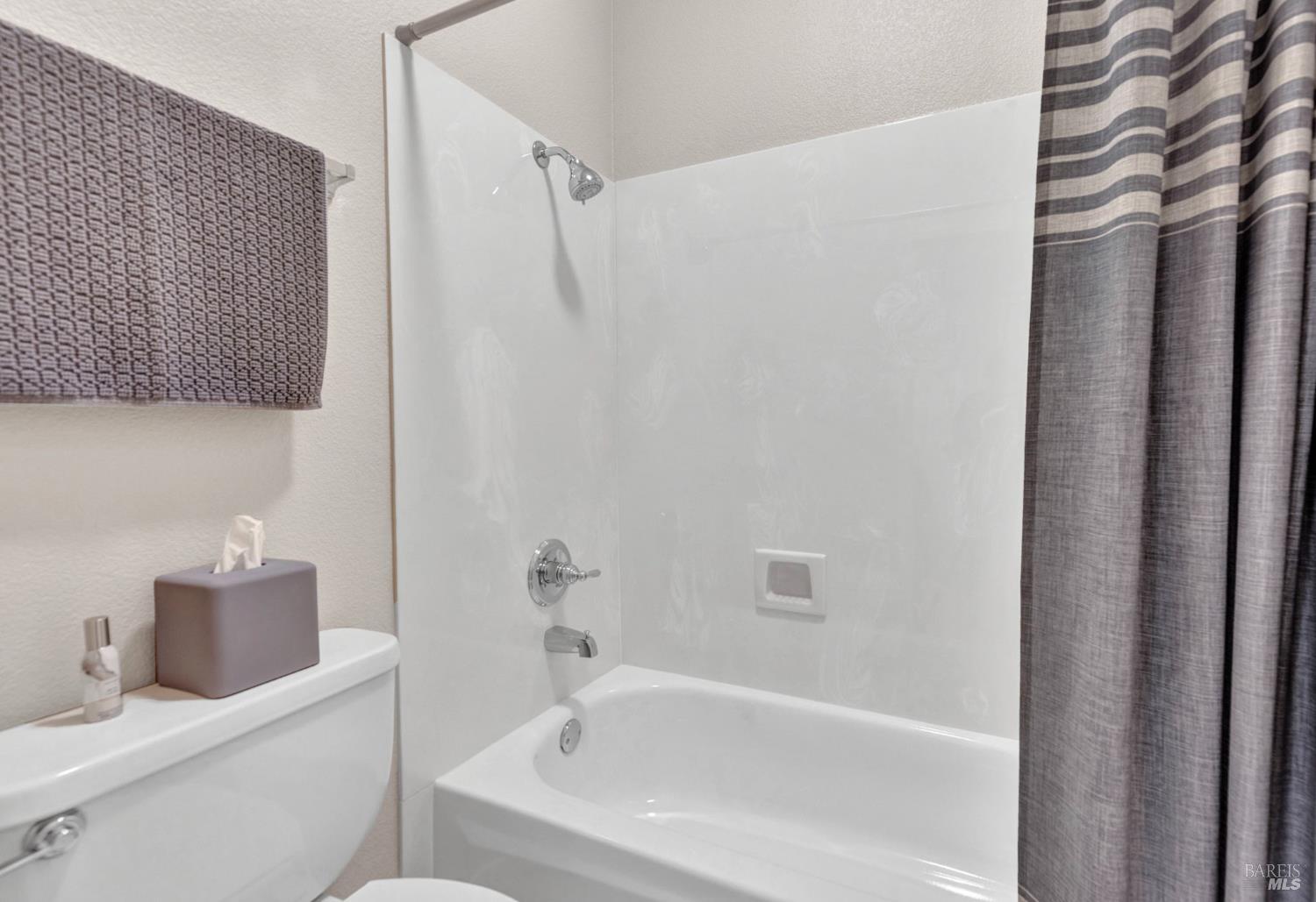 2410 High Pointe Court Fairfield CA 94534