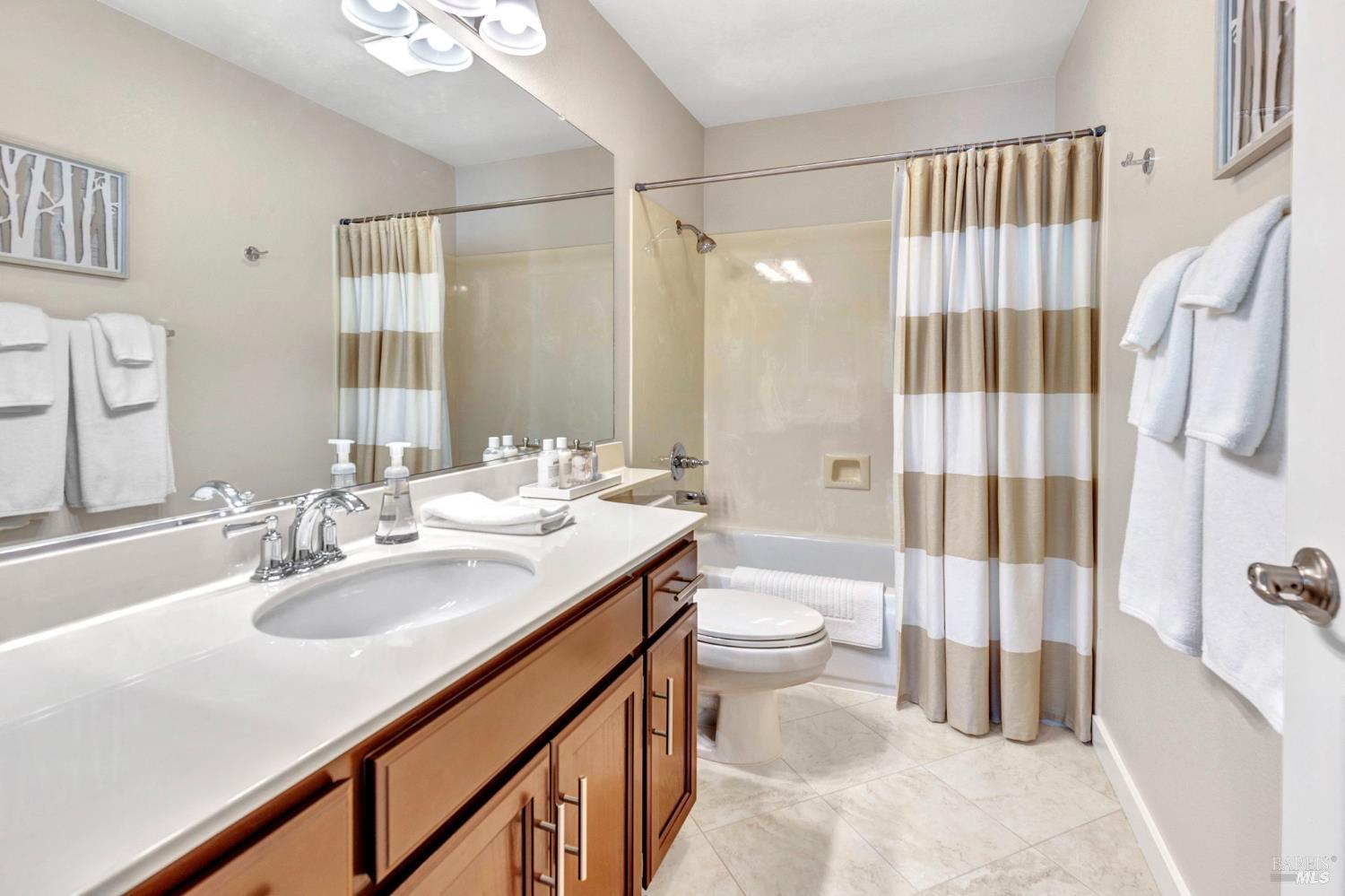 2410 High Pointe Court Fairfield CA 94534