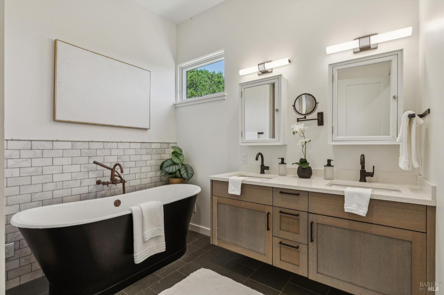 1035 Loma Vista Drive Napa CA 94558