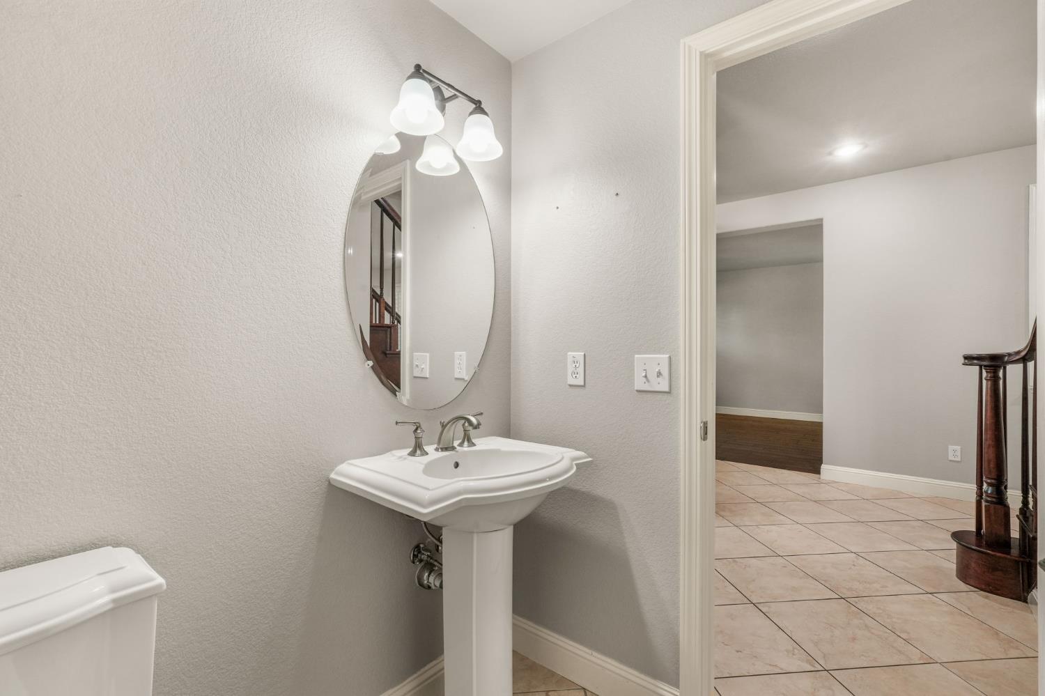2552 Pinkerton Way Lodi CA 95242