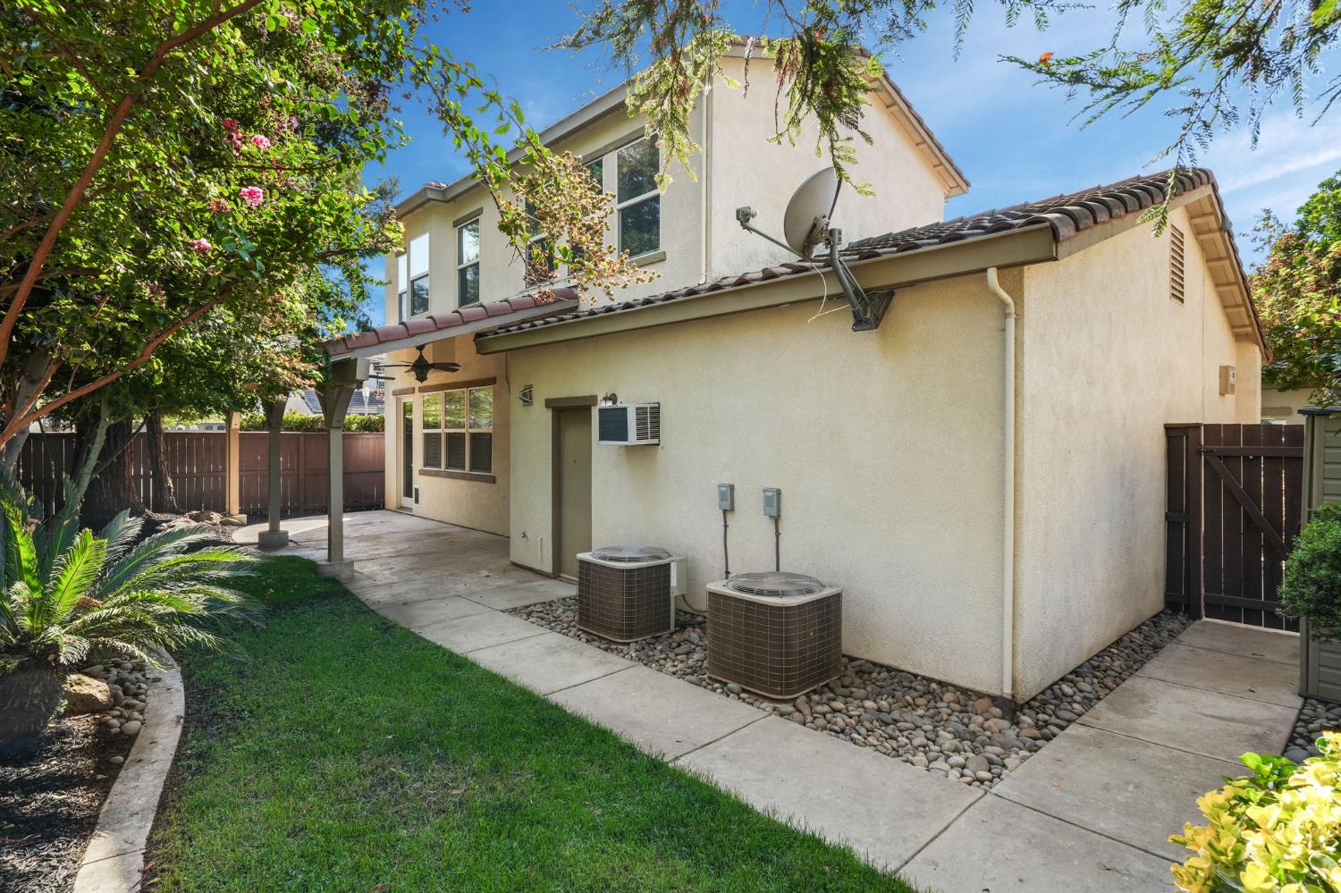 2552 Pinkerton Way Lodi CA 95242