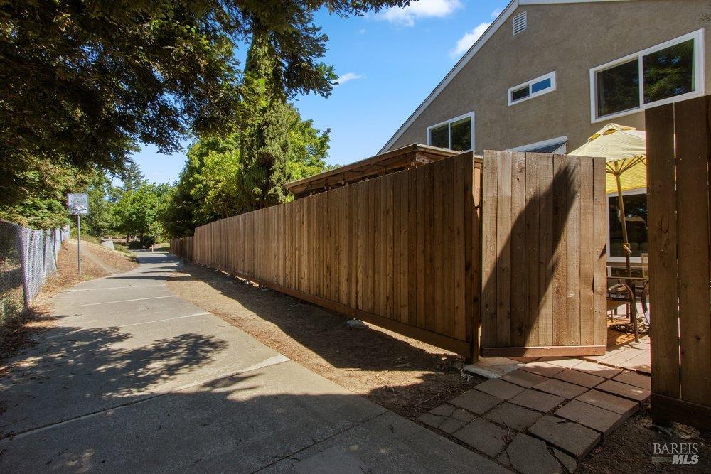 645 Snapdragon Place Benicia CA 94510