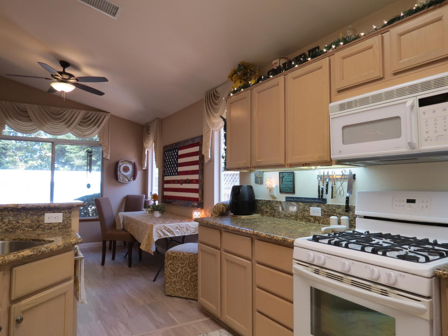 5321 Angelrock Loop Roseville CA 95747