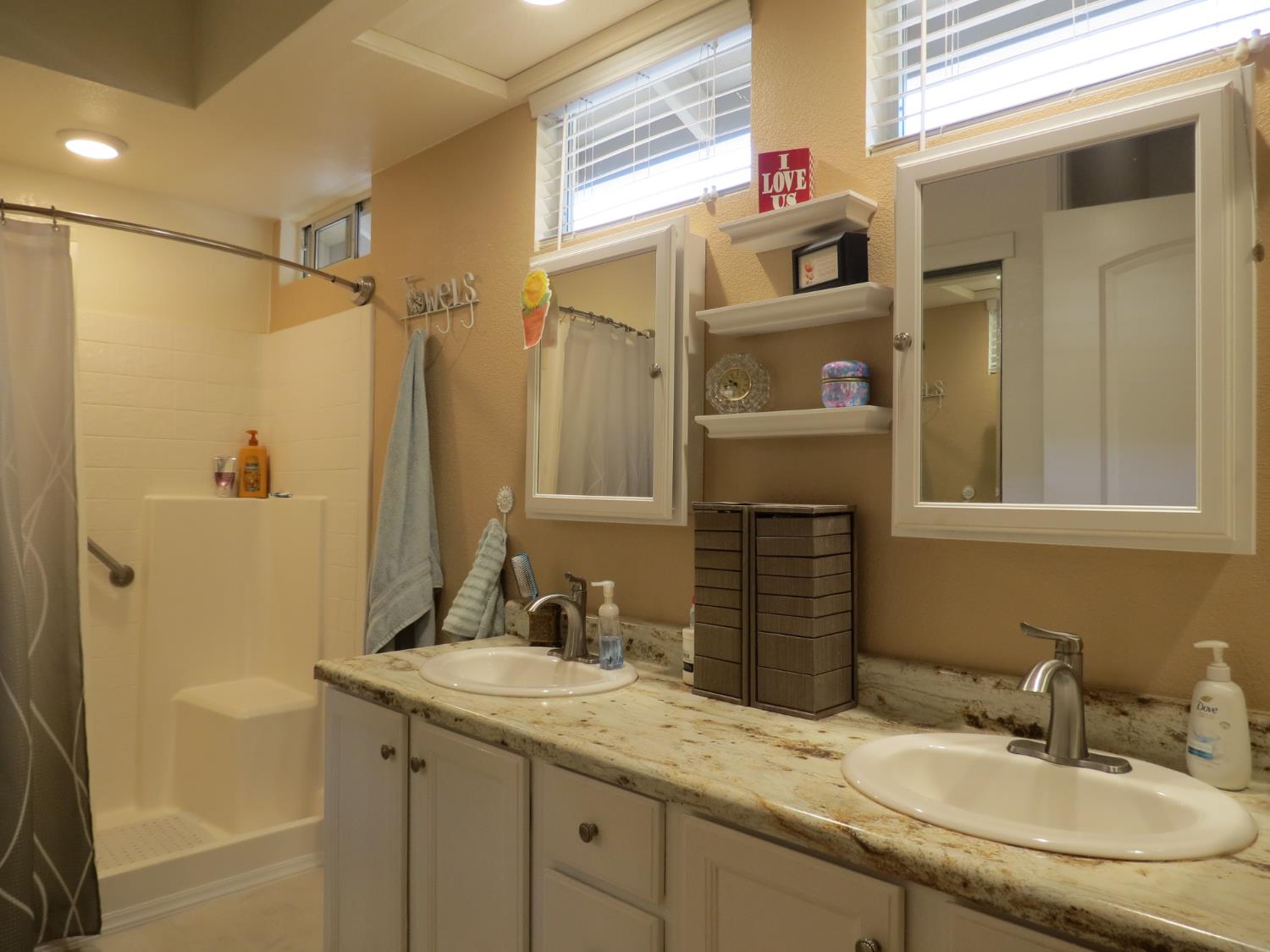5321 Angelrock Loop Roseville CA 95747
