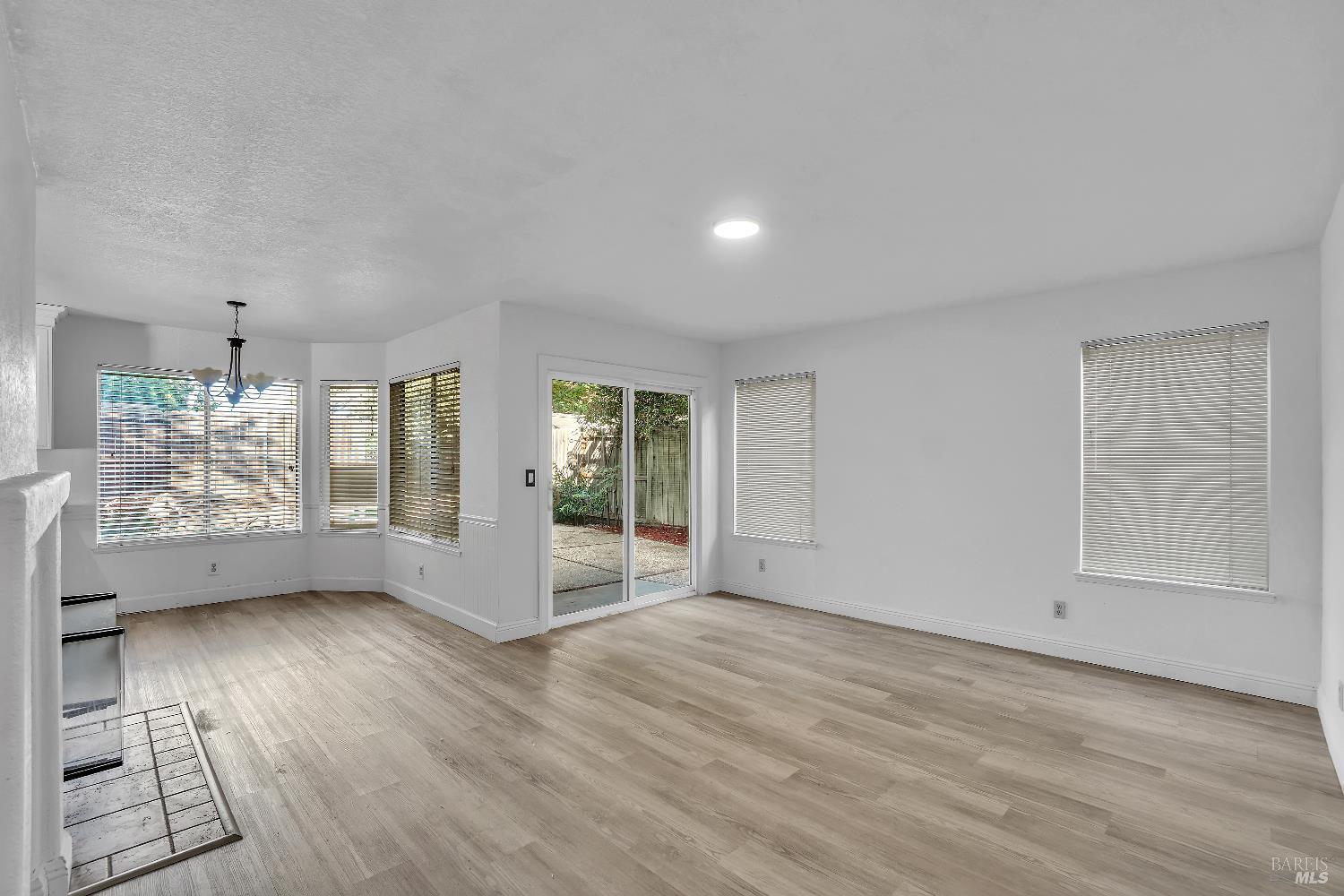 719 Raven Drive Vacaville CA 95687