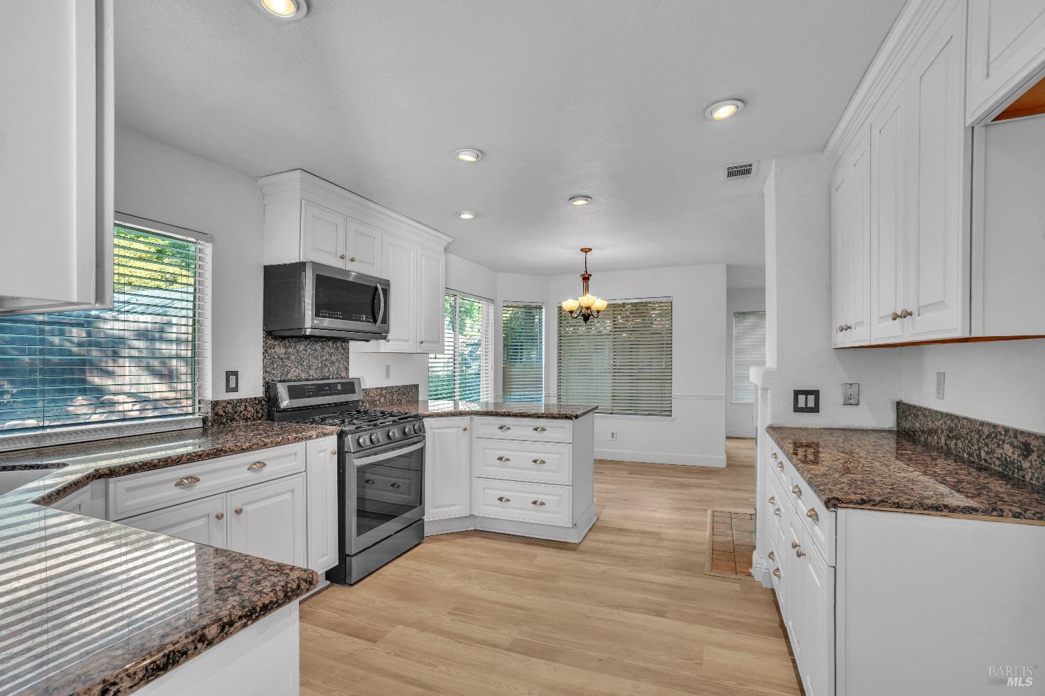 719 Raven Drive Vacaville CA 95687