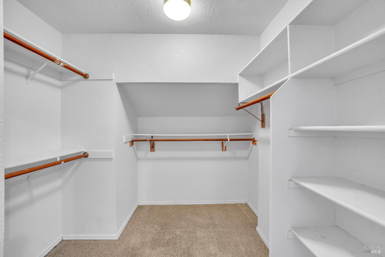 719 Raven Drive Vacaville CA 95687