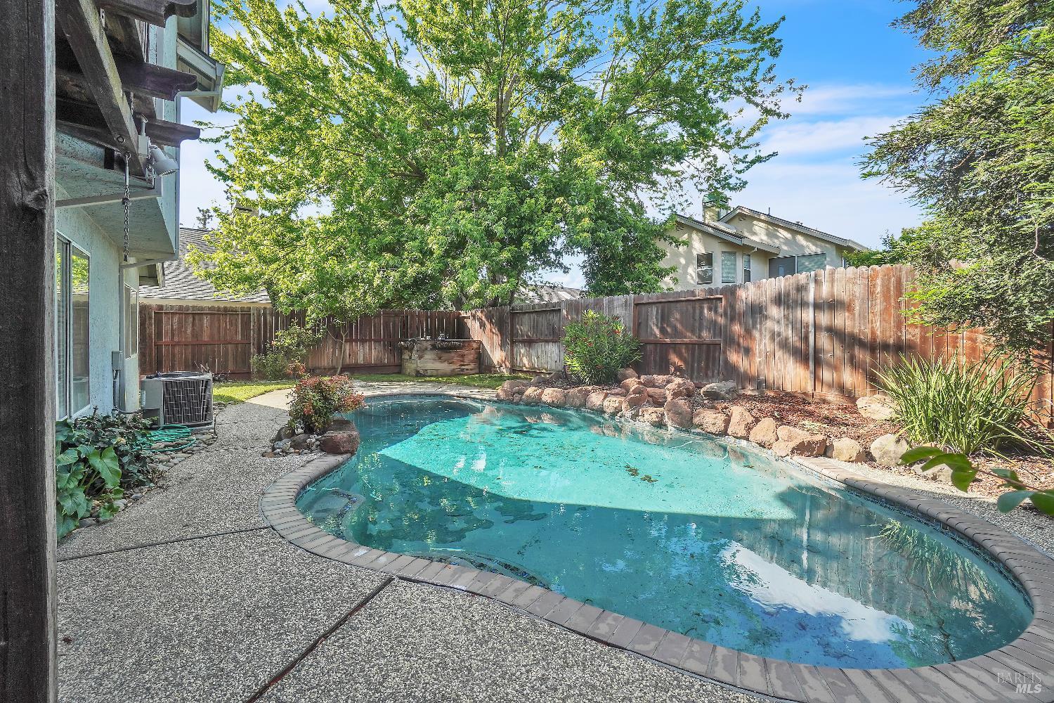 719 Raven Drive Vacaville CA 95687