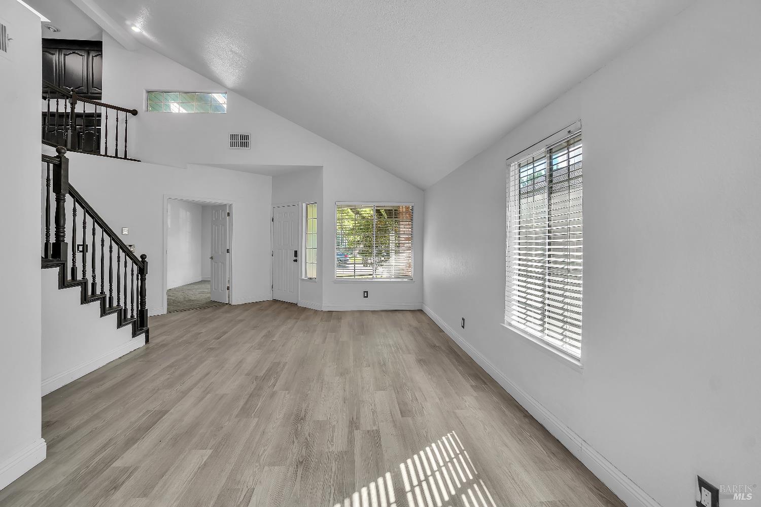 719 Raven Drive Vacaville CA 95687