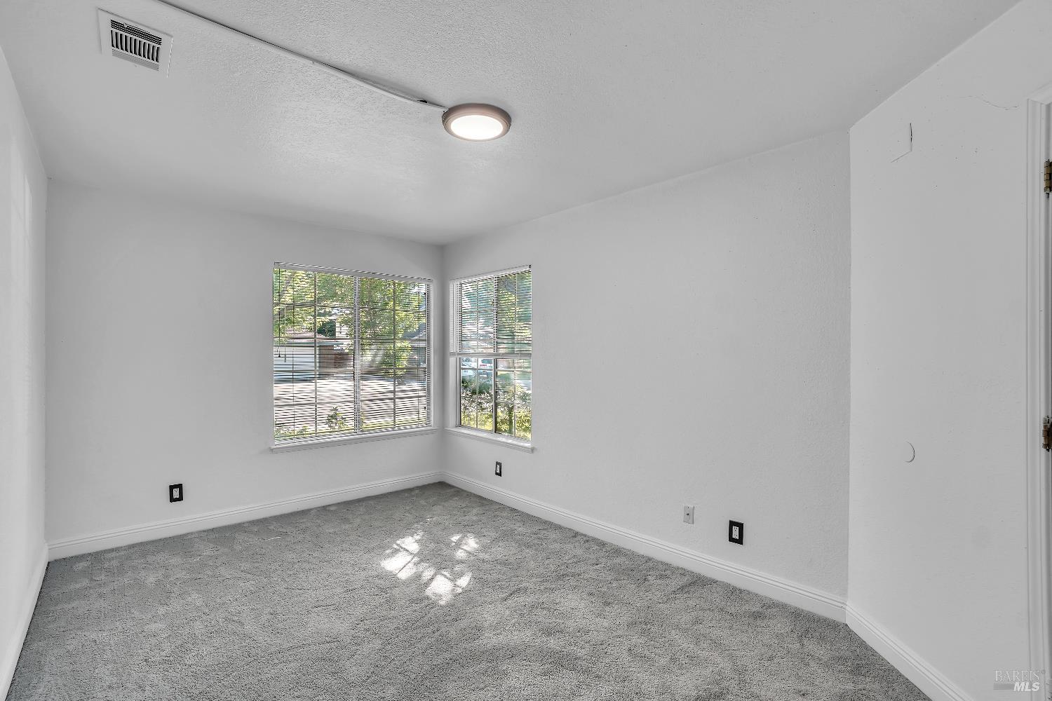 719 Raven Drive Vacaville CA 95687