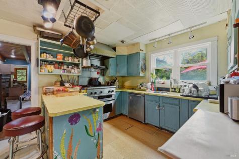 589 Pleasant Hill Road Sebastopol CA 95472