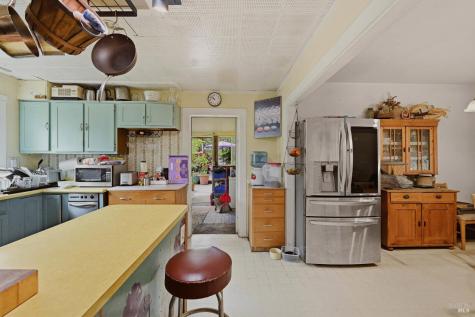 589 Pleasant Hill Road Sebastopol CA 95472