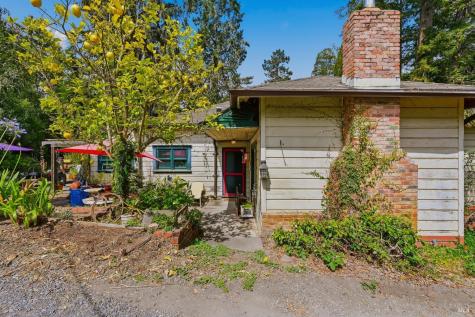 589 Pleasant Hill Road Sebastopol CA 95472