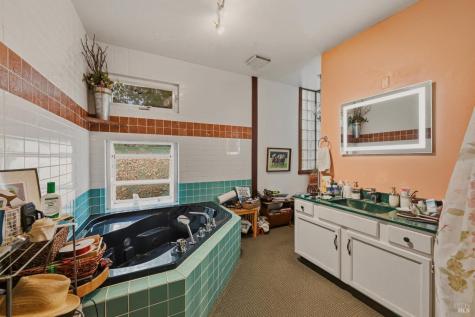 589 Pleasant Hill Road Sebastopol CA 95472