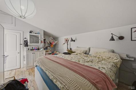 589 Pleasant Hill Road Sebastopol CA 95472