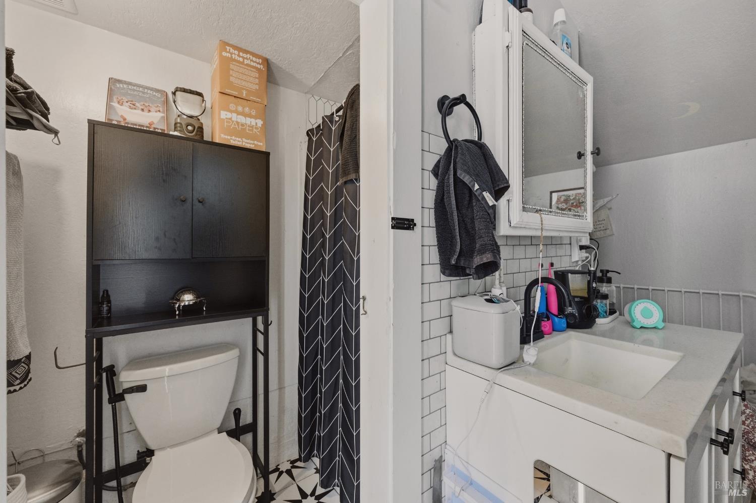 589 Pleasant Hill Road Sebastopol CA 95472