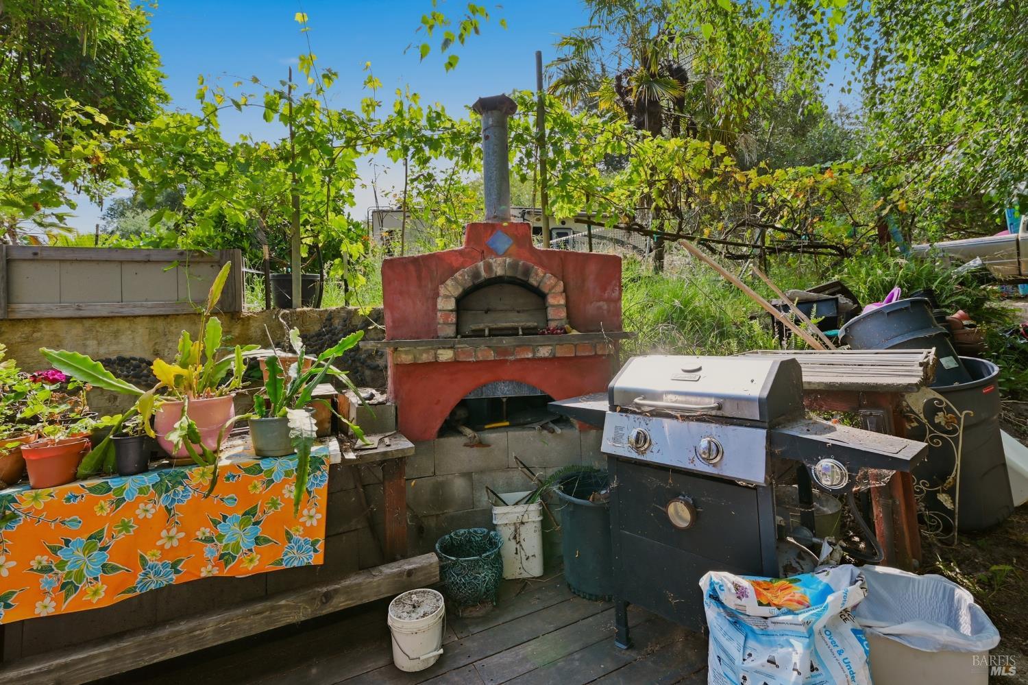 589 Pleasant Hill Road Sebastopol CA 95472