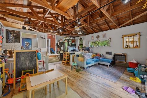 589 Pleasant Hill Road Sebastopol CA 95472