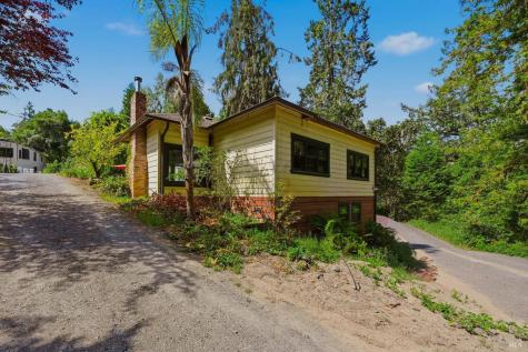 589 Pleasant Hill Road Sebastopol CA 95472