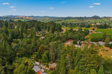 589 Pleasant Hill Road Sebastopol CA 95472