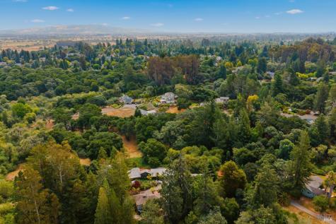 589 Pleasant Hill Road Sebastopol CA 95472