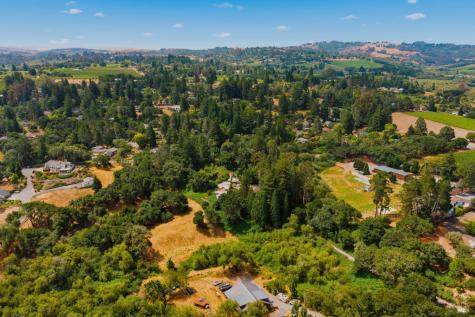 589 Pleasant Hill Road Sebastopol CA 95472