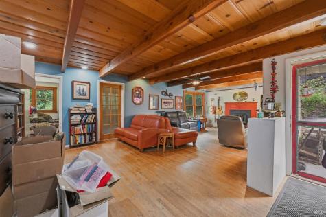 589 Pleasant Hill Road Sebastopol CA 95472