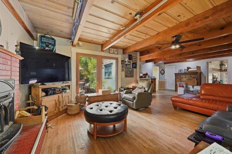 589 Pleasant Hill Road Sebastopol CA 95472
