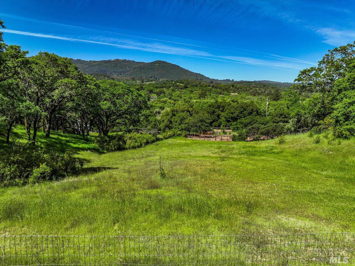 840-845 Horn Avenue Glen Ellen CA 95442