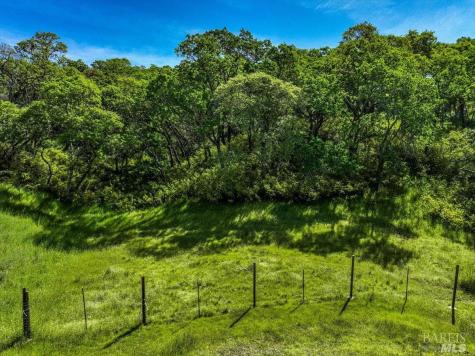 840-845 Horn Avenue Glen Ellen CA 95442