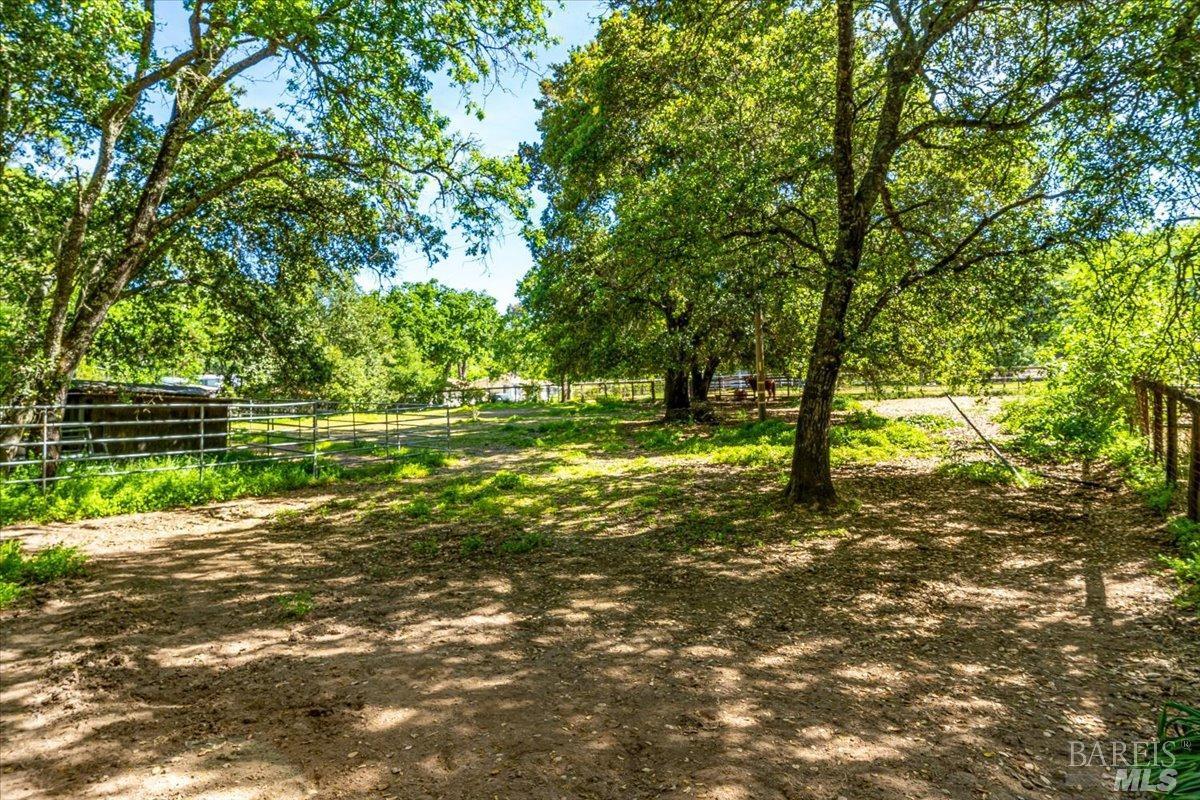 840-845 Horn Avenue Glen Ellen CA 95442