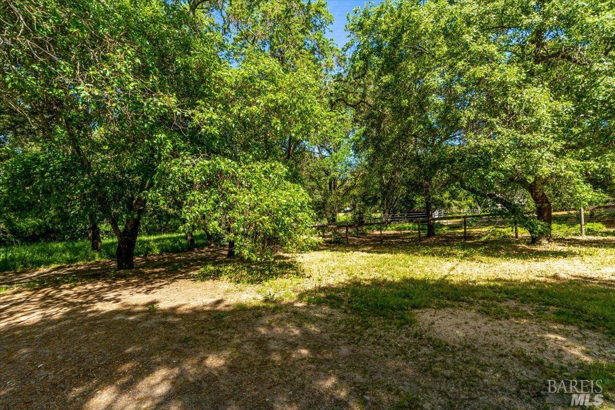 840-845 Horn Avenue Glen Ellen CA 95442