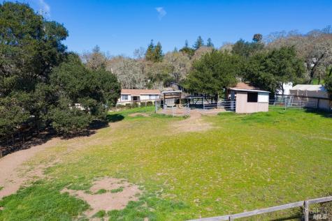 840-845 Horn Avenue Glen Ellen CA 95442