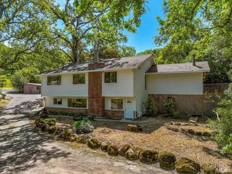 840-845 Horn Avenue Glen Ellen CA 95442