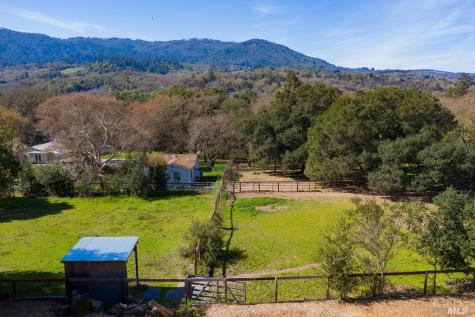 840-845 Horn Avenue Glen Ellen CA 95442