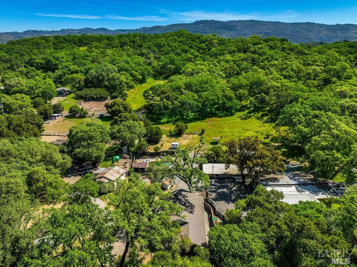 840-845 Horn Avenue Glen Ellen CA 95442