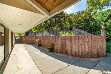 840-845 Horn Avenue Glen Ellen CA 95442