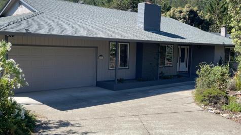 496 Oak Brook Court Santa Rosa CA 95409
