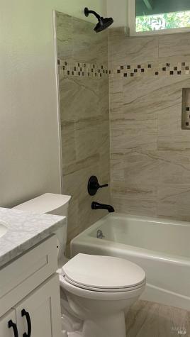 496 Oak Brook Court Santa Rosa CA 95409
