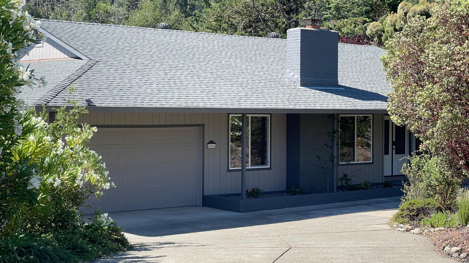 496 Oak Brook Court Santa Rosa CA 95409